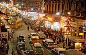 Ταξιδεύοντας στη Χριστουγεννιάτικη Αθήνα του 1960!