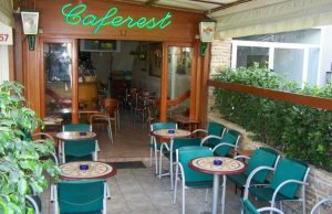 Το στεκι της Γλυφαδας απο το 2003 | Caferest |