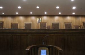 Ποινική δίωξη κατά ηλικιωμένου και ληστών στη Γλυφάδα