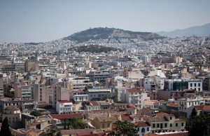 ΕΝΦΙΑ: Ποιοι κερδίζουν από την μείωση και πόσα θα γλιτώσουν