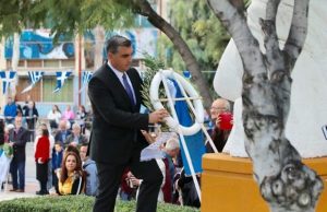 Οι παρελάσεις σε Αργυρούπολη και Ελληνικό (ΕΙΚΟΝΕΣ)