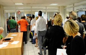 Kλειστές την Τρίτη οι εφορίες