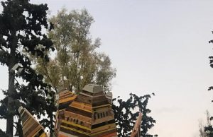 Ένα μοντέρνο γλυπτό ιδιαίτερου συμβολισμού τοποθετήθηκε στο Άλσος Νέας Σμύρνης