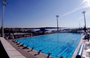 Κολυμβητήριο και παραλία στα ακίνητα της Γλυφάδας που παίρνει το Υπερταμείο