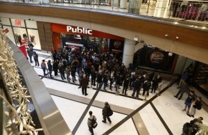 Black Friday 2018: Σε εξέλιξη η μαζικότερη κοπάνα της χρονιάς