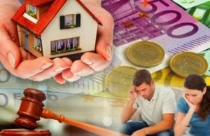 Ζητούν πλειστηριασμούς και για ακίνητα κάτω των 100.000 ευρώ – Πιέζουν τις τράπεζες οι Θεσμοί