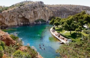 Ποιο είναι το μυστήριο της λίμνης της Βουλιαγμένης (φώτο-βίντεο)