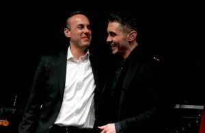 Οι εκδηλώσεις του Δήμου Γλυφάδας ξεκίνησαν σε κλίμα εορταστικό και ατμόσφαιρα ζεστή και χριστουγεννιάτικη.