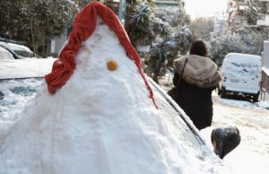 Αυτός είναι ο άνθρωπος που βαφτίζει τα καιρικά φαινόμενα στην Ελλάδα (pics & vids)