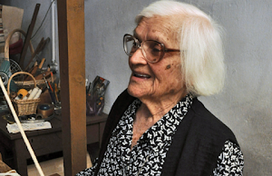 Η 108 ετών Κυρά της Ικαρίας: “Έρχονται να με δουν για να μάθουν γιατί ζω ακόμη».