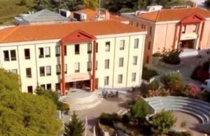 Πανεπιστήμιο Αιγαίου: Ύποπτος φάκελος έστειλε επτά άτομα στο νοσοκομείο