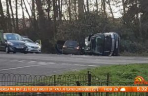 Πρίγκιπας Φίλιππος: Ούρλιαζε, «τα πόδια μου!» την ώρα που τον έβγαζαν από το ντελαπαρισμένο αυτοκίνητο!