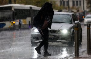 Καιρός: Εκτακτο δελτίο επιδείνωσης – Κακοκαιρία με χιόνια, καταιγίδες και χαλάζι