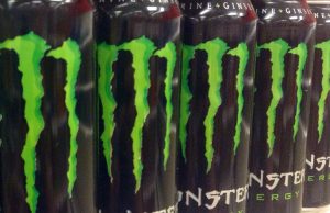 Ενα βίντεο που γίνεται viral στο διαδίκτυο σχετικα με το Monster Energy Drink