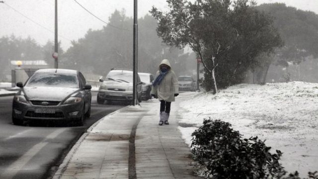 ta-duo-proswpa-tou-kairou-sta-leuka-kai-i-attiki.w_l