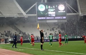 «Απαγορεύεται» να κερδίζει στο ΟΑΚΑ ο Ολυμπιακός… Το χρονικό της οριστικής διακοπής-επεισόδια (βίντεο)