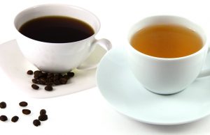 Σχεδόν διπλάσιο κίνδυνο να εμφανίσουν καρκίνο του οισοφάγου διατρέχουν όσοι πίνουν καυτό τσάι ή καφέ!