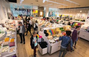 Αυτό είναι το πασχαλινό ωράριο για τα καταστήματα