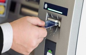 Διπλασιάζεται η χρέωση για αναλήψεις σε ΑΤΜ άλλης τράπεζας