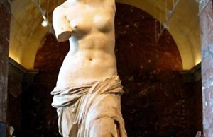 Η Αφροδίτη της Μήλου – Το αριστουργηματικό έργο ελληνικής γλυπτικής.