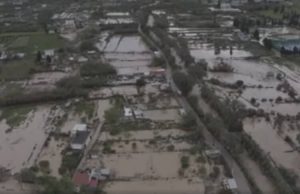 Καιρός: Πνίγηκε η Κρήτη! Εικόνες της «βουλιαγμένης» Σητείας από ψηλά (video)