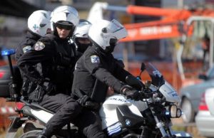 Άλιμος – Ανήλικοι έκλεψαν χρήματα από παιδιά για να πάνε σε …κλαμπ της Παραλιακής