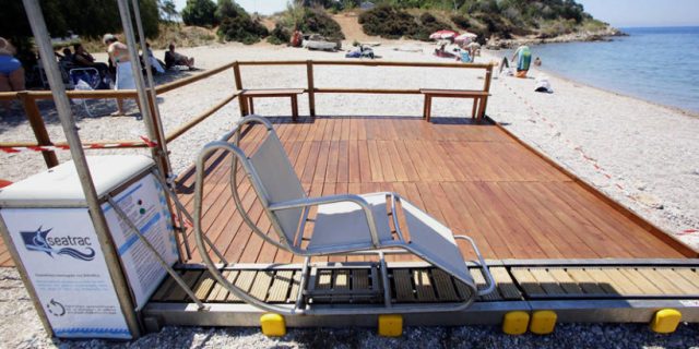 19417444_1717385174943680_s-820x410