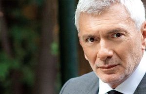 Στο Ψυχιατρικό Νοσοκομείο Αττικής νοσηλεύτηκε για πέντε ημέρες ο γνωστός ηθοποιός και μοντέλο, Ερρίκος Πετιλόν