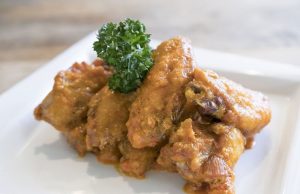 ΣΥΝΤΑΓΕΣ: Κοτόπουλο με μπύρα, έτοιμο σε 10′