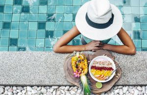 Οι τροφές που χαρίζουν υπέροχο μαύρισμα