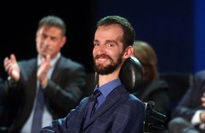 Ο Στέλιος Κυμπουρόπουλος εξηγεί το «λευκό» στο ψήφισμα για την ΕΣΣΔ