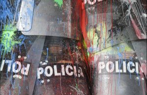 Σε αναβρασμό ο πλανήτης: Στους δρόμους οι πολίτες από τη Χιλή έως το Χονγκ Κονγκ