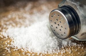 Νέα έρευνα υποστηρίζει πως η υψηλή κατανάλωση αλατιού επηρεάζει τη λειτουργία του εγκεφάλου