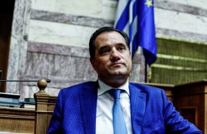 Γεωργιάδης για πρόσφυγες: Κανείς Έλληνας πατριώτης δε θα αφήσει να καούν τα νησιά, θα πάρουμε όλοι μας από λίγους