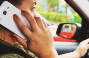 Η έλλειψη προσοχής λόγω χρήσης κινητού τηλεφώνου μια από τις βασικές αιτίες τροχαίων ατυχημάτων