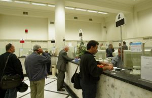 Τέλος τα γκισέ | Συναλλαγές μόνο πάνω από 400 ευρώ