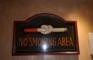 Καταστηματάρχες για αντικαπνιστικό | «Πάρτε τα κλειδιά και τρέξτε εσείς τις επιχειρήσεις!-Κλείνουμε»