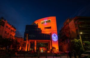 Στα πορτοκαλί το Δημαρχείο Γλυφάδας για την Παγκόσμια Ημέρα κατά του Καρκίνου