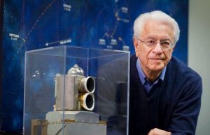 Ο Σταμάτης Κριμιζής τη Δευτέρα στο ΔΕΑΠ Γλυφάδας !