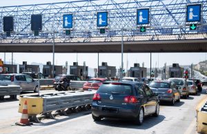 Πόσοι πραγματικά έφυγαν από την Αθήνα: Η αλήθεια με αριθμούς…