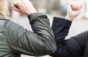 Κορονοϊός: Ο λόγος που μπορεί να πυροδοτηθεί δεύτερο κύμα έξαρσης το καλοκαίρι