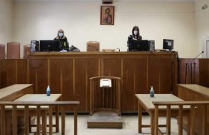 Η νέα καθημερινότητα επί κορονοϊού: Θερμομέτρηση, αντισηπτικά, μάσκες και αυστηρά μέτρα στα δικαστήρια