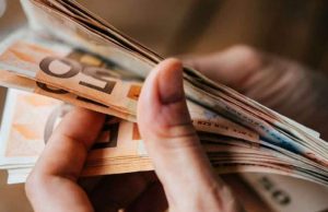 Επίδομα 800 ευρώ: Άνοιξε η πλατφόρμα για τους εργαζόμενους