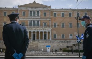 Κορονοϊός: Όλο το σχέδιο της κυβέρνησης για μετακινήσεις, τουρισμό, σχολεία και ηλικιωμένους