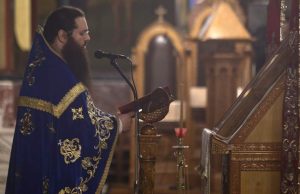 Κορονοϊός: Χωρίς μεγάφωνα οι ναοί για τις λειτουργίες του Πάσχα – Τι γίνεται με την περιφορά του Επιταφίου