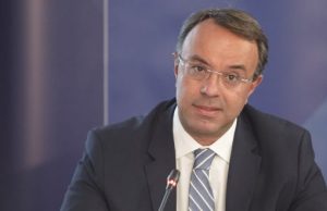 Σταϊκούρας: Πακέτο μέτρων 24 δισ. ευρώ – Παραμένει η έκπτωση ενοικίου