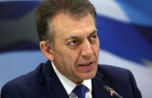 Βρούτσης: “Παράταση του επιδόματος των 800 ευρώ, απαγόρευση απολύσεων”