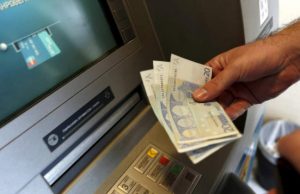 Γιατί δεν πήραν το επίδομα των 800 ευρώ σχεδόν 100.000 αυτοαπασχολούμενοι