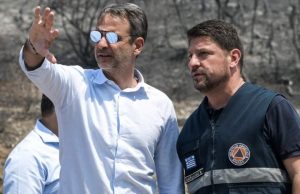 Κορονοϊός: Αποφασίστηκαν σκληρά μέτρα στην τηλεδιάσκεψη Μητσοτάκη-Χαρδαλιά