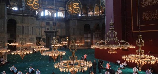 5f1aa3671f0000b70f338963